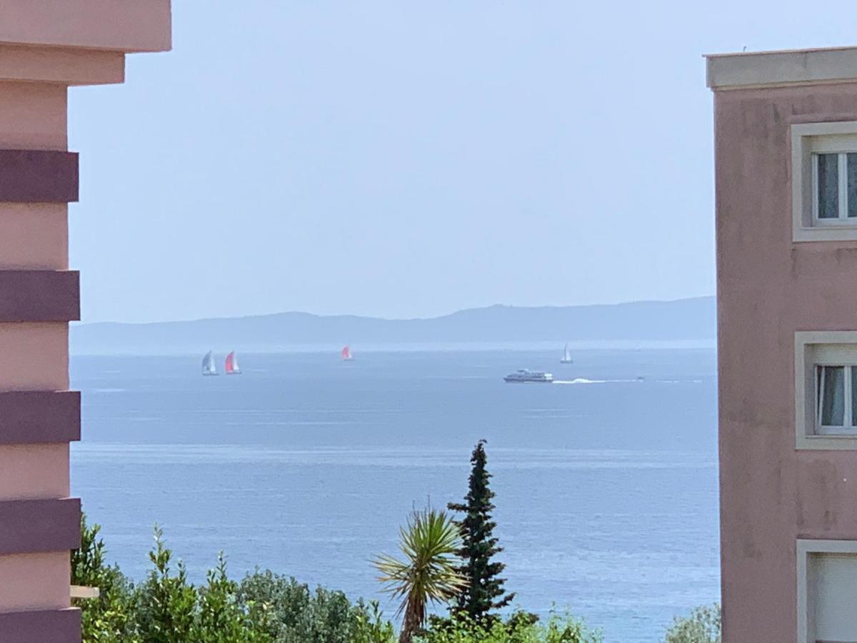 Apartment Relax Whit Big Terrace 170M2 Near The Beach Сплит Экстерьер фото