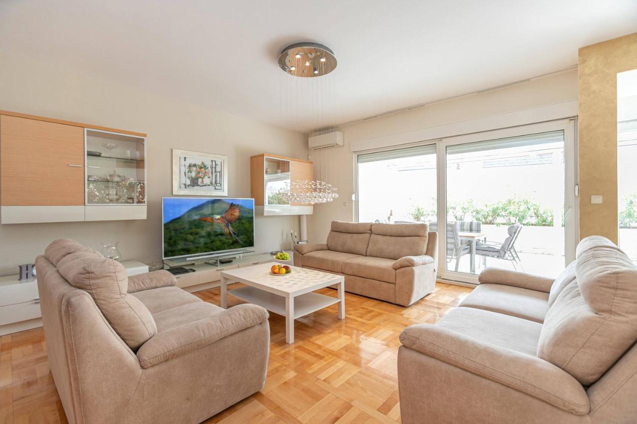 Apartment Relax Whit Big Terrace 170M2 Near The Beach Сплит Экстерьер фото