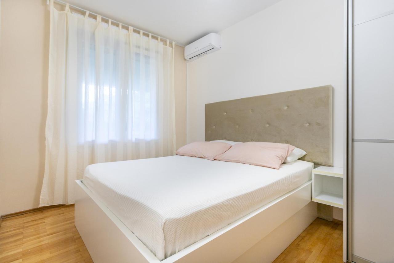 Apartment Relax Whit Big Terrace 170M2 Near The Beach Сплит Экстерьер фото